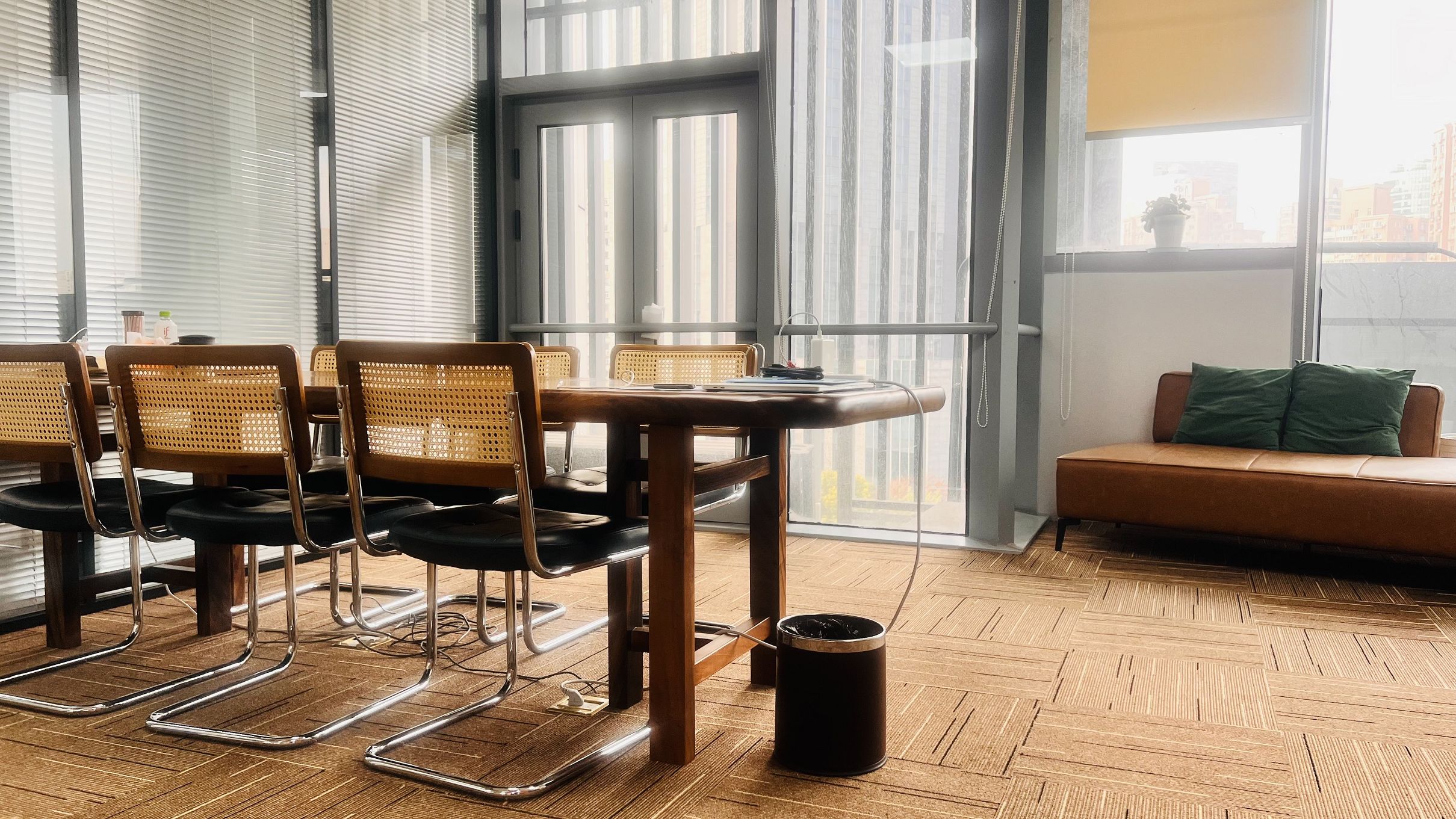 有限责任公司持股